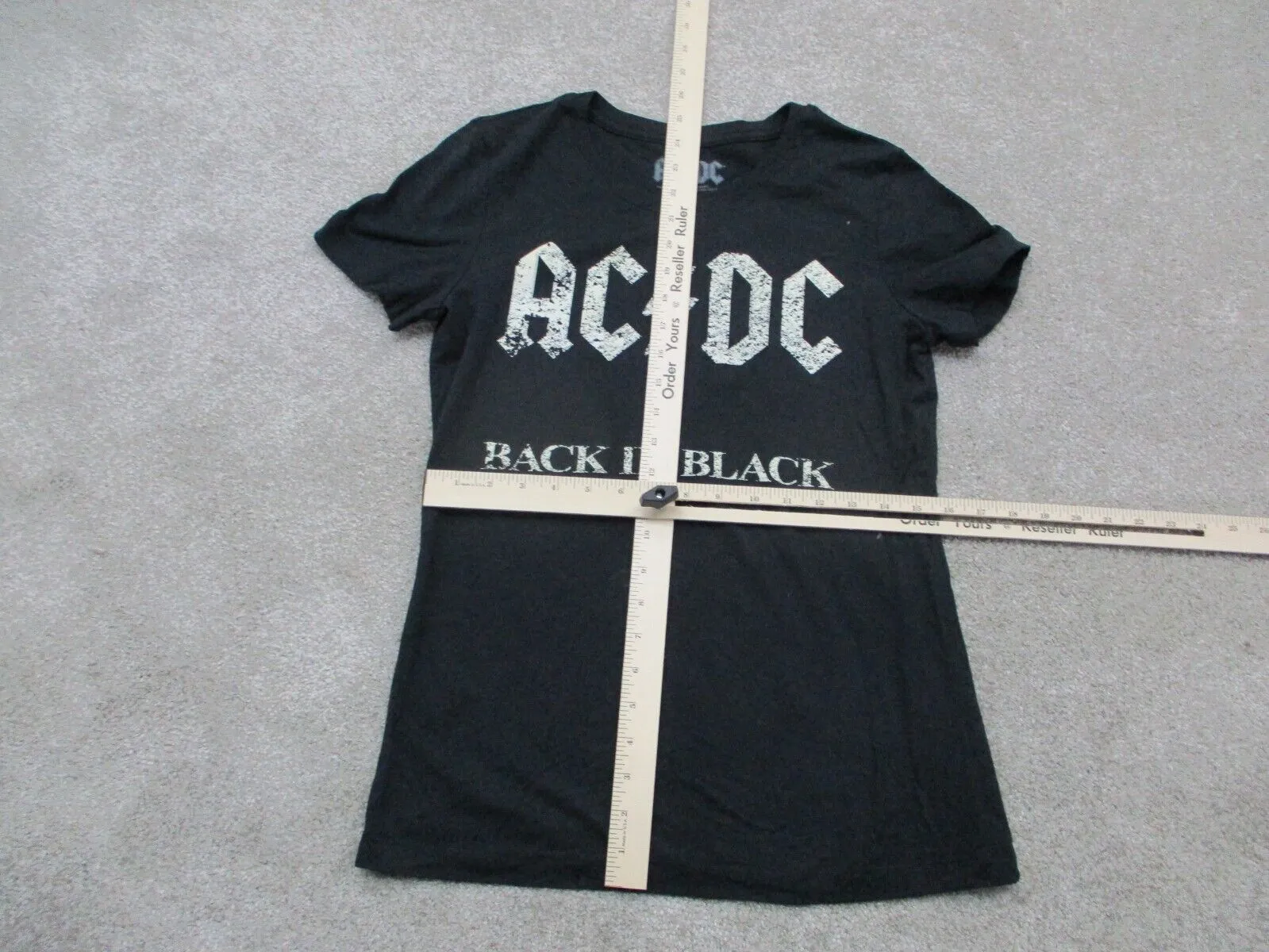 AC DC Back In Black Men T Shirt Short Sleeve Crew Neck Solid Black Size Large
