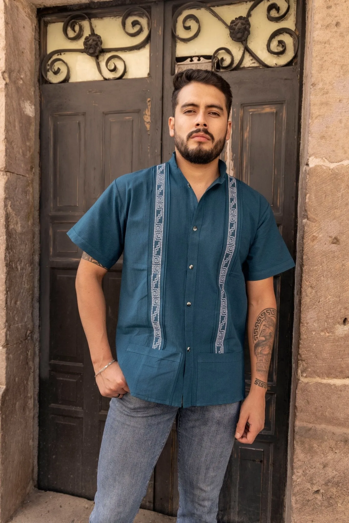 Guayabera Greca