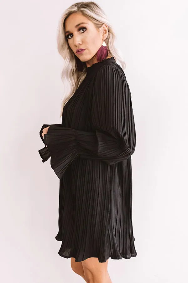 Rooftop Skyline Pleated Shift Dress In Black