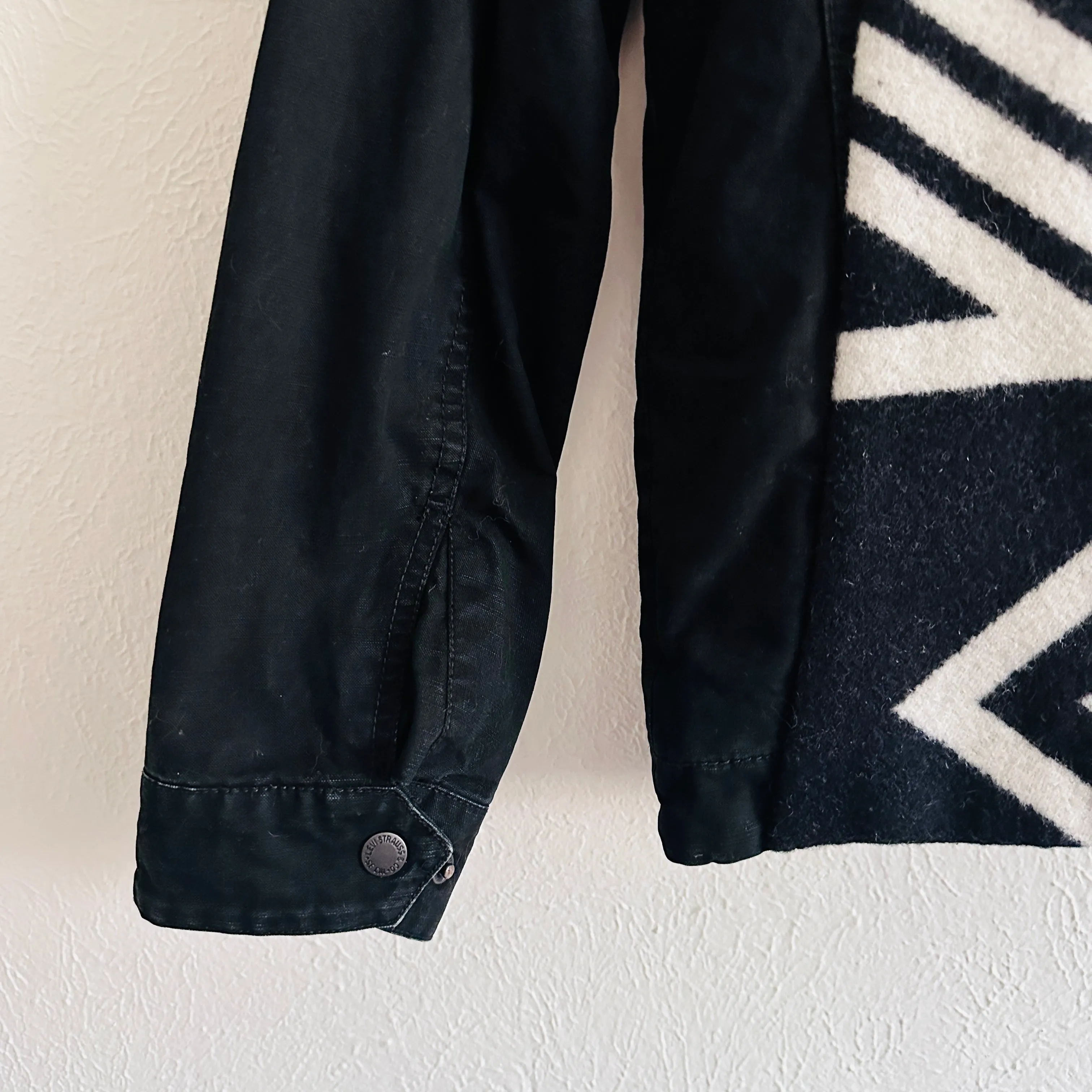SDCV ORIGINAL PENDLETON WOOL PATCH MENS JACKET // SIZE SMALL