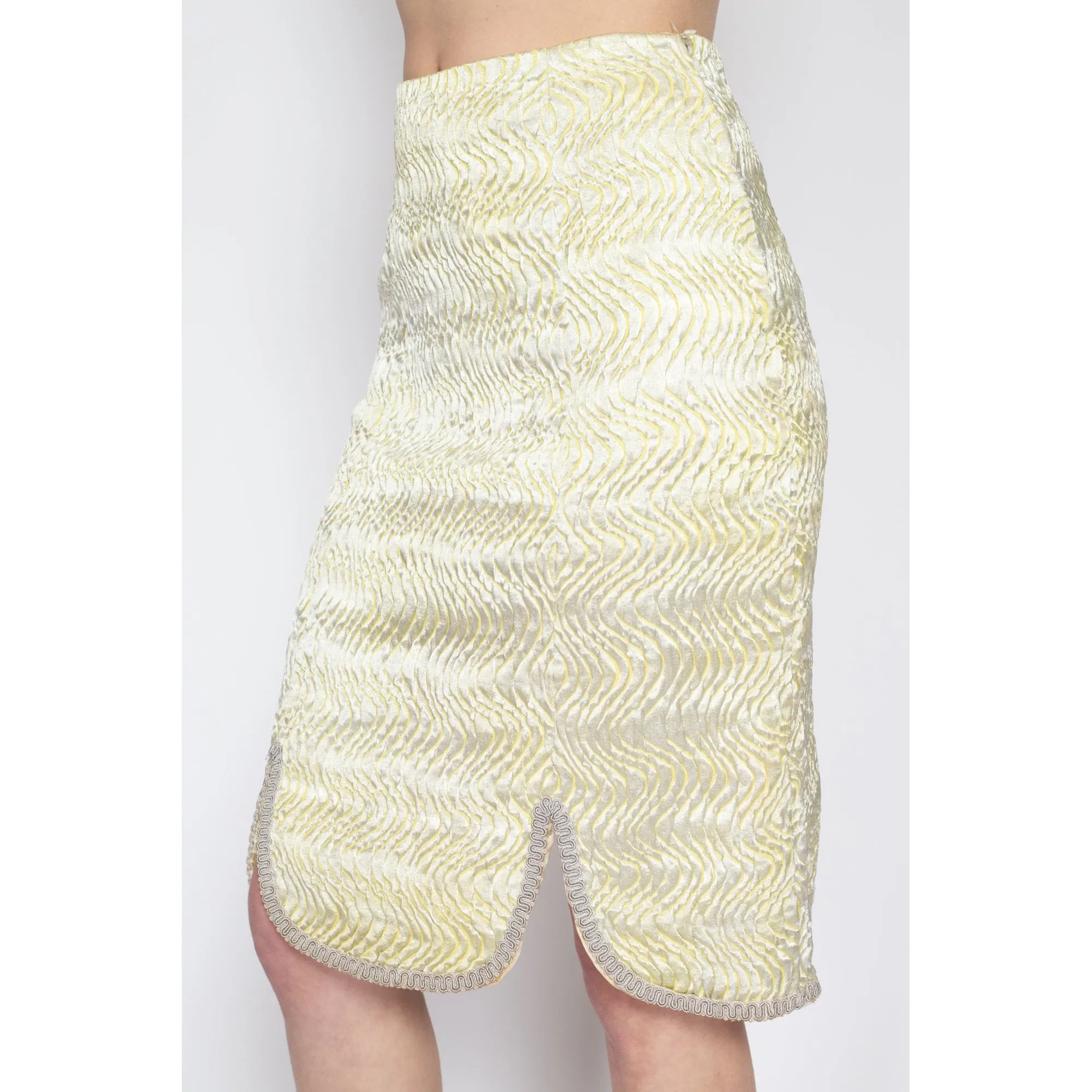 Small 60s Quilted Plisse Blazer & Mini Skirt Set
